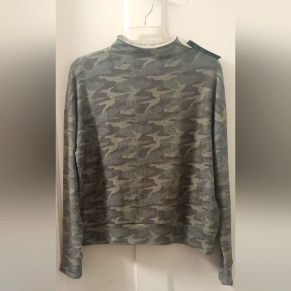 Chaser~ Camo Super Soft Sweater